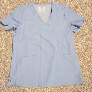 Figs scrub top